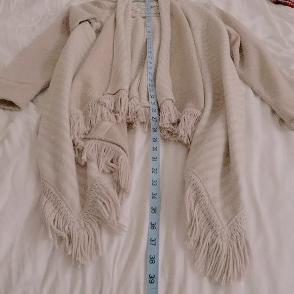 Saturday Sunday | Anthropologie | Elise Blanket, Fringed Draped Open Cardigan - Picture 7 of 8